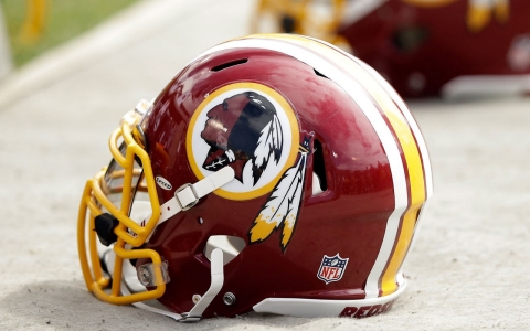 Thumbnail image for Obama wades into Redskins name debate