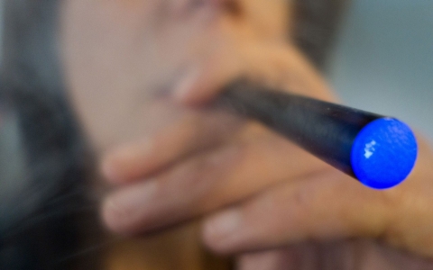 Thumbnail image for E-cigarettes rising in popularity, but risks still unknown