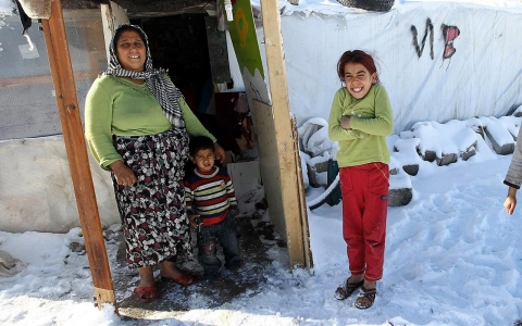 Thumbnail image for Winter weather threatens Syrian refugee camps in Lebanon and Jordan