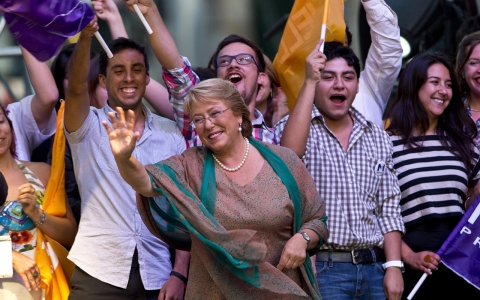 Thumbnail image for Center-leftist Bachelet wins by landslide in Chile elections