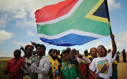 Poor in Mandela’s hometown bid a final farewell