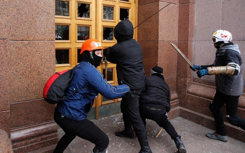 Thumbnail image for Ukraine protests echo around former Soviet Union