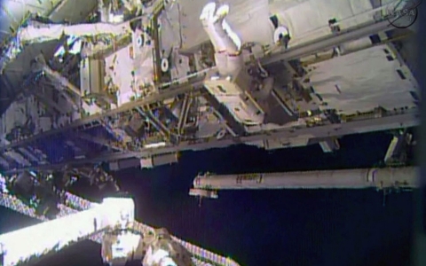 Thumbnail image for NASA astronauts make urgent spacewalk repairs