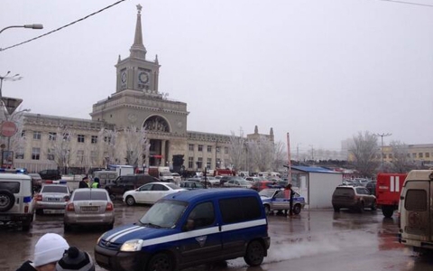 Thumbnail image for At least 17 dead in Russia train station suicide bombing