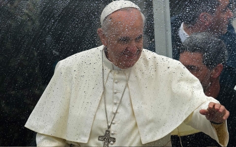 Thumbnail image for Photos: Pope Francis resumes public outreach in Brazil