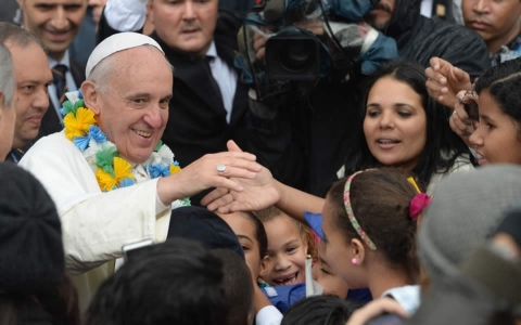 Thumbnail image for Pope draws attention to poor in Brazil