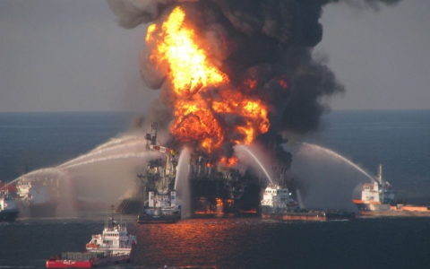 Thumbnail image for BP sues US to get new contracts after oil spill