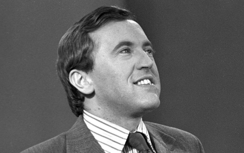 Thumbnail image for Veteran broadcaster David Frost dies