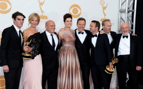 Thumbnail image for 'Breaking Bad' wins Emmy Award for best TV drama