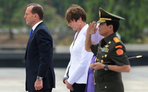 Thumbnail image for Australia PM arrives in Jakarta for refugee talks