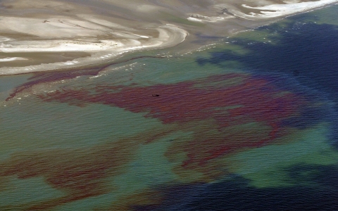 Thumbnail image for Court upholds approval of BP oil spill settlement