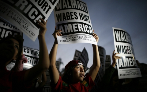 Thumbnail image for Federal agency charges Walmart with violating workers' rights in 14 states