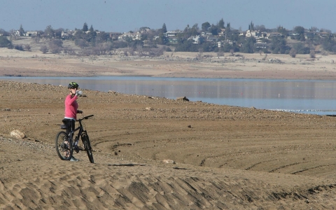 Thumbnail image for Governor declares drought emergency in California