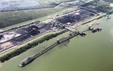 Thumbnail image for US coal’s new focus on exporting leaves a cloud of dust over Louisiana