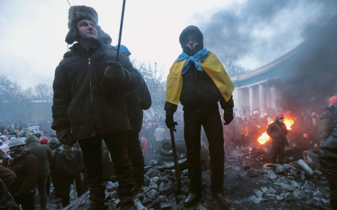 Thumbnail image for Ukraine: Protest leaders reject president's offer as violence flares