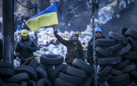 Thumbnail image for Ukraine protesters leave Justice Ministry but remain camped outside