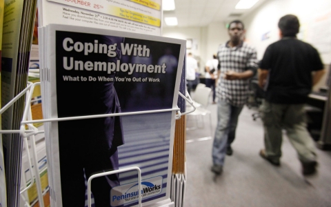 Thumbnail image for Defying expectations, extension of jobless benefits clears Senate hurdle