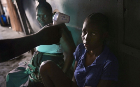 Thumbnail image for Charity scrambles as Liberia health care system collapses under Ebola