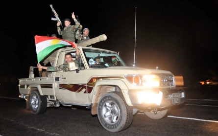 Iraqi Kurdish reinforcements arrive to defend Kobane