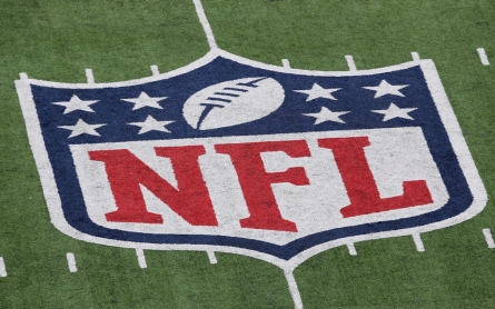 DEA agents raid NFL locker rooms in prescription drug probe