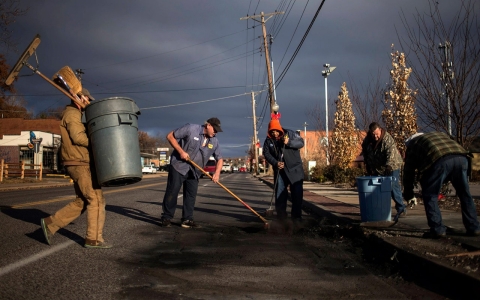 Thumbnail image for Ferguson locals clean up after destructive protests, but see no solution