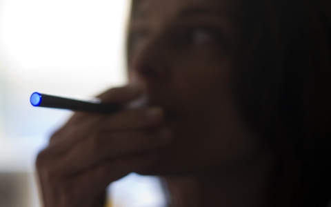 Thumbnail image for US teens smoking more e-cigarettes, study finds