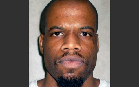 Thumbnail image for Judge hears of ‘bloody mess’ execution as Okla. seeks to lift moratorium