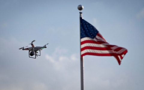 Thumbnail image for White House, Congress poised to address commercial drone use