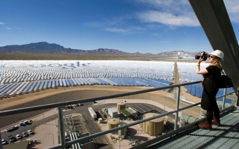 Thumbnail image for Largest solar plant in the world opens in US as industry grows