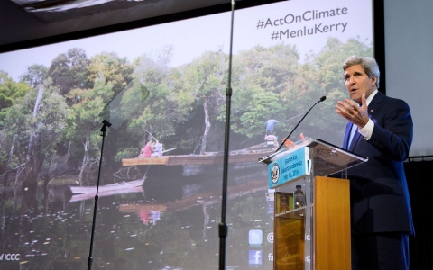 Thumbnail image for Kerry blasts climate change deniers at Indonesia environment talk