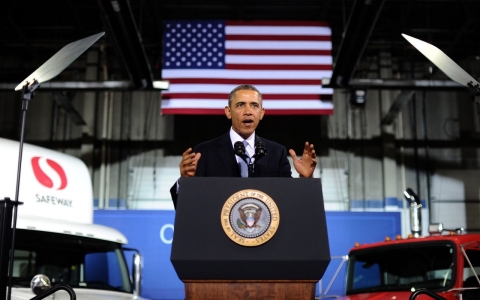 Thumbnail image for Obama calls for tougher fuel efficiency standards by 2016