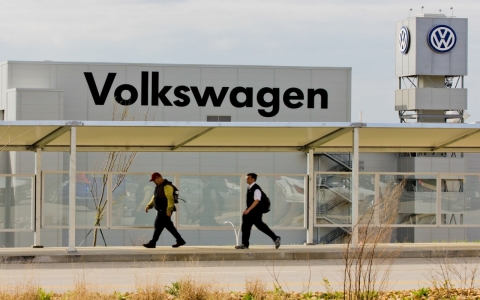 Thumbnail image for Union appeals Volkswagen workers' rejection in South