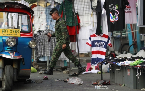 Thumbnail image for Bangkok bomb kills two in another attack on anti-government protesters