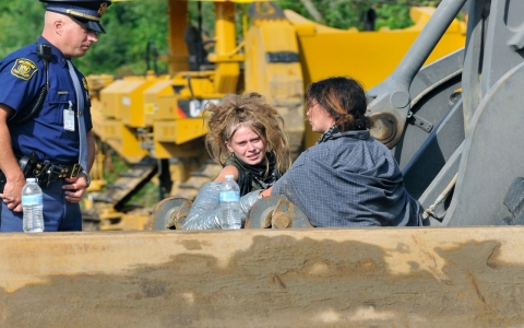 Thumbnail image for Tar sands protest group appeals to Obama after 3 members jailed