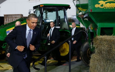 Thumbnail image for Obama signs bill to aid farmers, cut food stamps