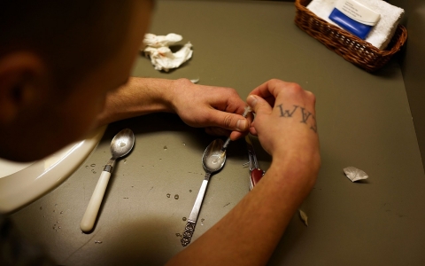 Thumbnail image for New England confronts heroin epidemic