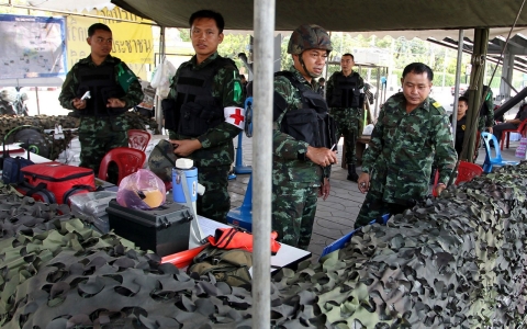 Thai soldiers take up duty at a bunker near the protest site of Lumpini park in Bangkok, Thailand on March 18, 2014.