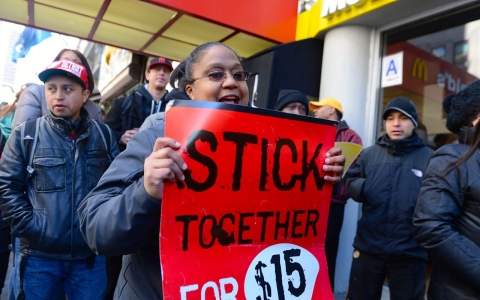 Thumbnail image for Minimum wage fight goes on tour