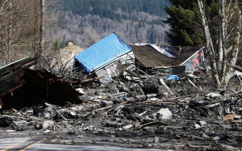 Thumbnail image for Search for warning signs is losing game in battle against mudslides