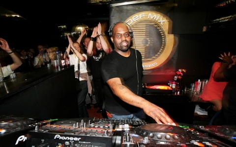 Thumbnail image for Frankie Knuckles dies, aged 59