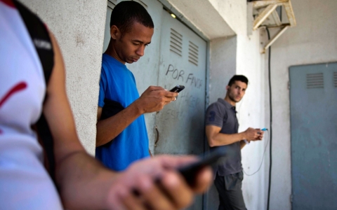 Thumbnail image for U.S. secretly built Cuban ‘Twitter’ to stir unrest