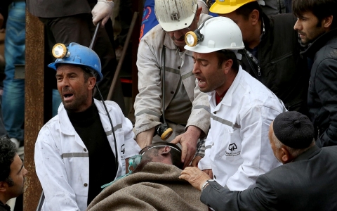 Thumbnail image for ‘No hope’: Death toll climbs in Turkish coal mine tragedy