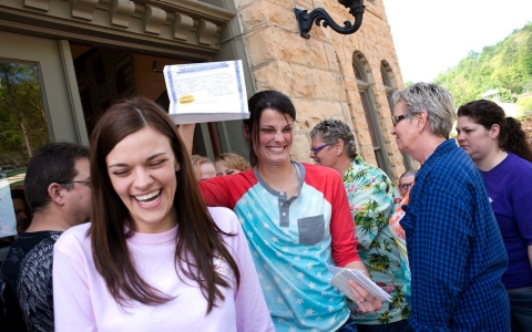 Thumbnail image for Gay marriages set to resume in Arkansas as judge expands ruling