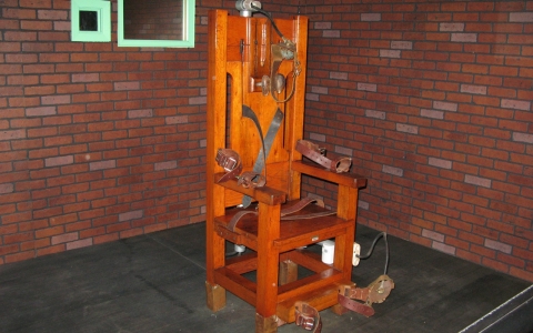 Thumbnail image for Tennessee brings back execution by electric chair