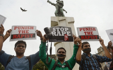 Thumbnail image for Indian teen girls gang-raped and hanged from a tree, police say