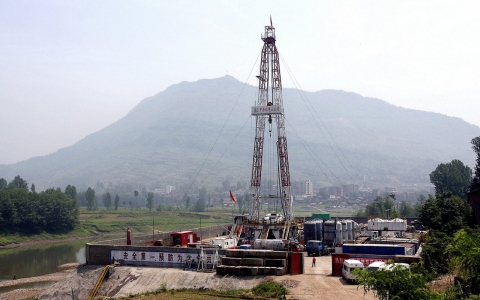 Thumbnail image for China shale gas boom will hit poor African exporters hard, finds study