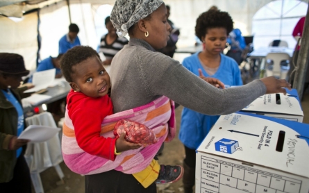 South Africa ruling party leading vote in early election results