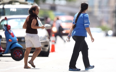 Thumbnail image for Study: Florida deadliest for walkers; minorities, seniors face most risk