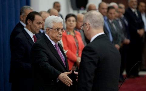 Thumbnail image for Palestinians swear in unity government