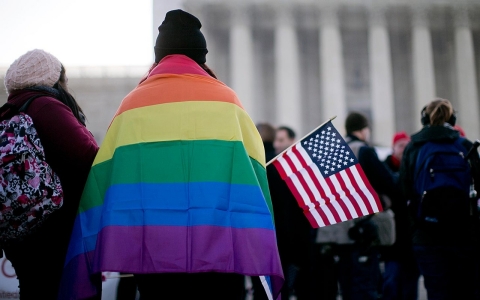 Thumbnail image for Obama moves to ensure sick leave for gay couples